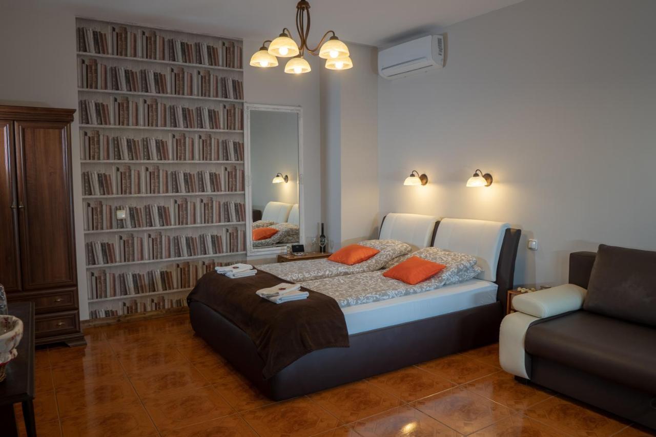 F57 - Franko Csaladi Panzio Bed & Breakfast Balatonlelle