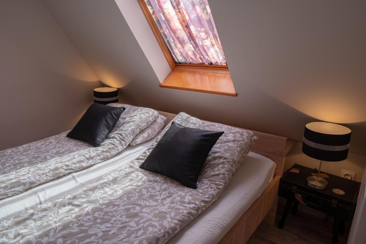 Bed & Breakfast F57 - Franko Csaladi Panzio 3*