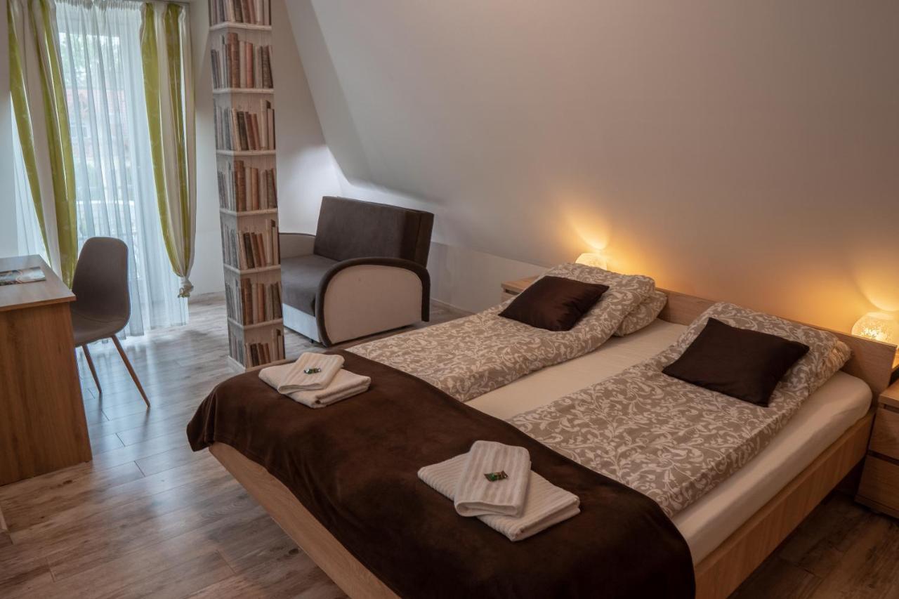Bed & Breakfast F57 - Franko Csaladi Panzio 3*